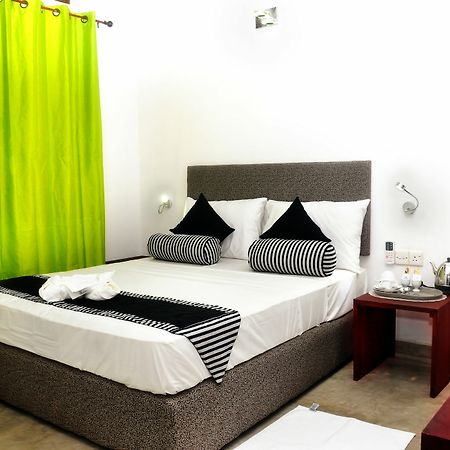 Aaranya Residence كاندي المظهر الخارجي الصورة