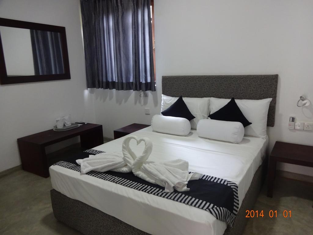 Aaranya Residence كاندي المظهر الخارجي الصورة