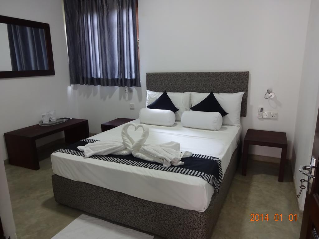 Aaranya Residence كاندي المظهر الخارجي الصورة