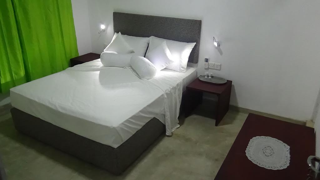 Aaranya Residence كاندي المظهر الخارجي الصورة