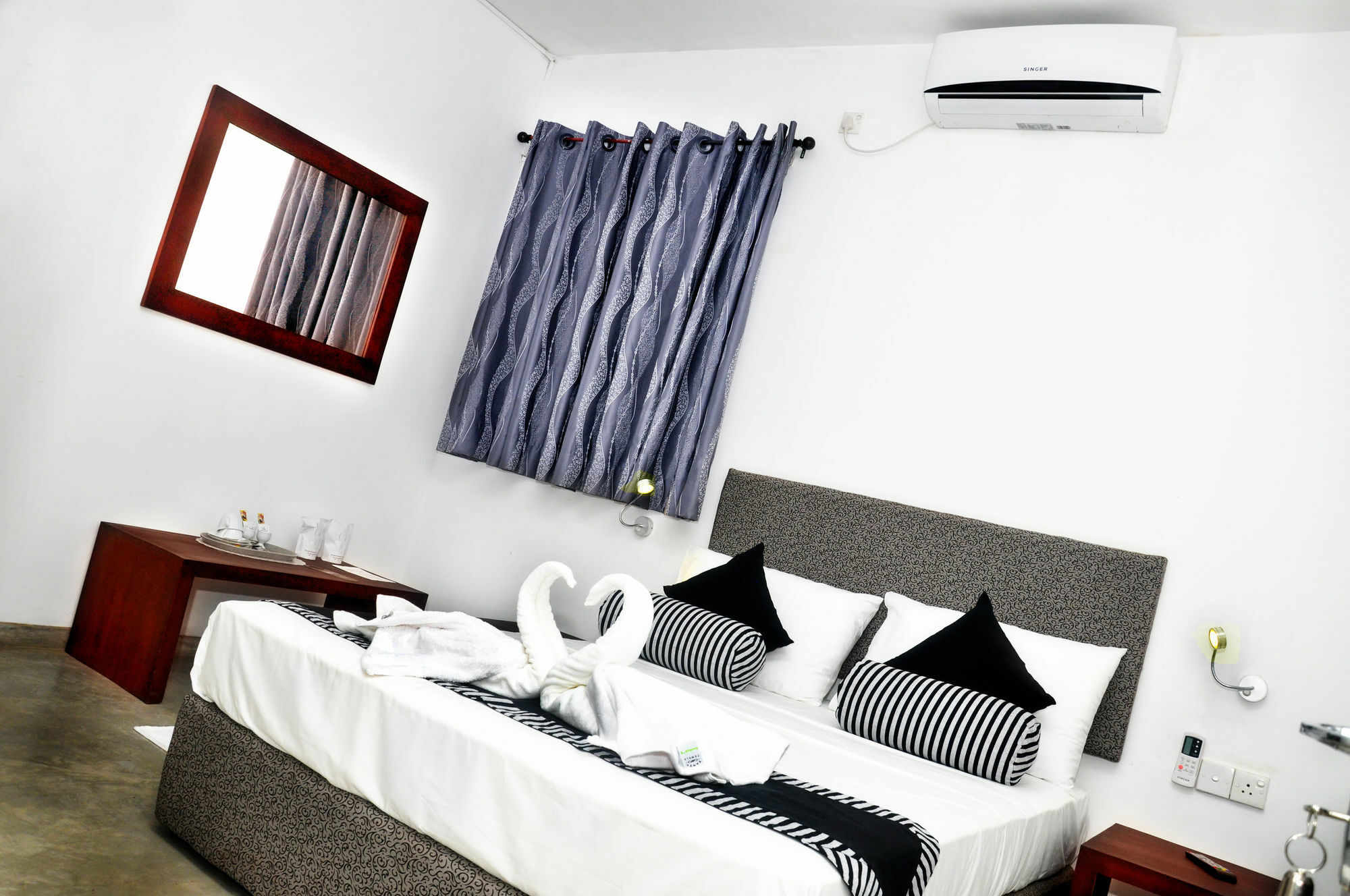 Aaranya Residence كاندي المظهر الخارجي الصورة