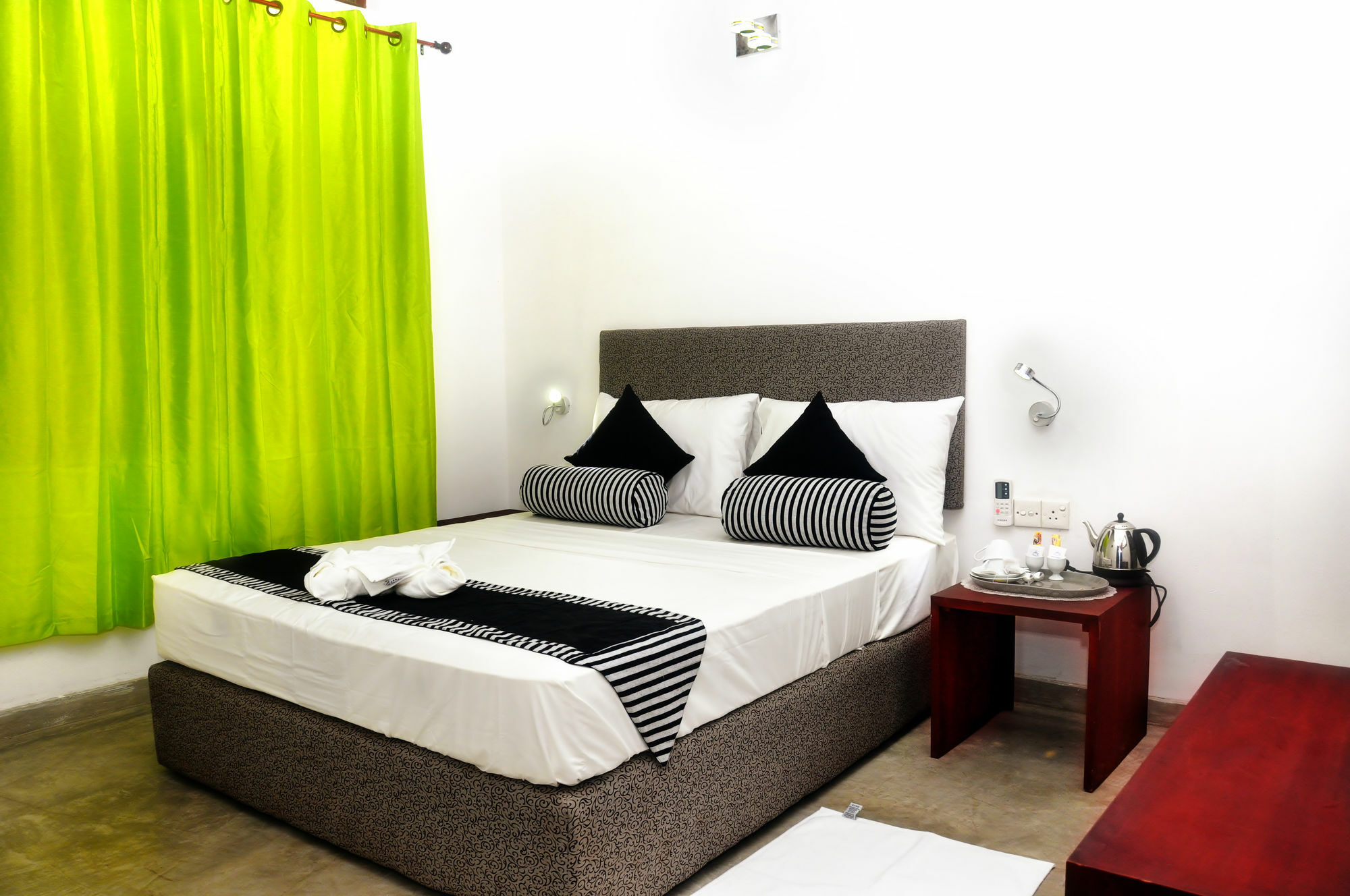 Aaranya Residence كاندي المظهر الخارجي الصورة